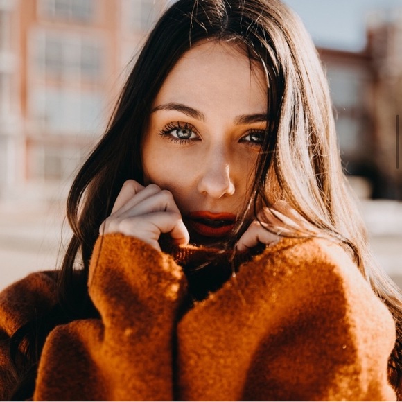 NWOT F21 Bell sleeve TOP 🧡 - Picture 6 of 7